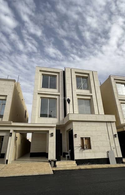 دور 5 غرف نوم للبيع في شرق الرياض، الرياض - فرصة سكنية مميزة في حي ( غصون )