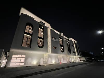 4 Bedroom Apartment for Sale in North Jeddah, Jeddah - Rooftop apartment in Community 1