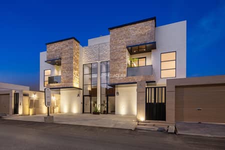 4 Bedroom Floor for Sale in North Riyadh, Riyadh - A floor for sale in Al-Nuzha district, Riyadh