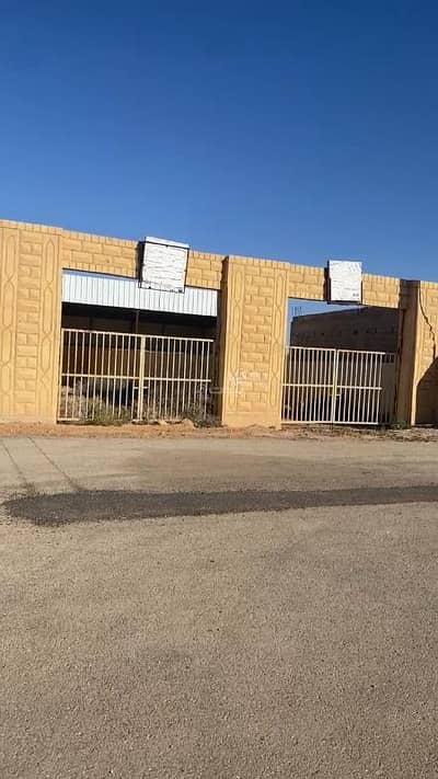 ارض سكنية  للبيع في ضيده - للبيع ارض سكنية كبيرة تحتوي على مستودع شمال القصيم