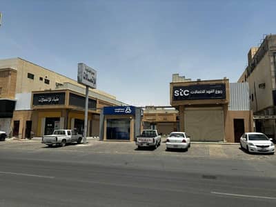 عمارة سكنية  للبيع في شرق الرياض، الرياض - عمارة للبيع في شارع خليفه ابن حمد آل ثاني, حي الجنادرية, مدينة الرياض, منطقة الرياض