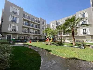 شقة 2 غرفة نوم للبيع في شمال الرياض، الرياض - شقة مكونة من غرفتي نوم للبيع في الملقا، الرياض