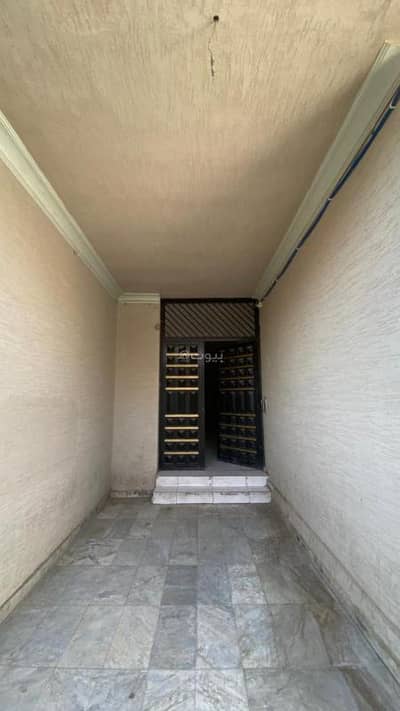 Commercial Building for Sale in North Riyadh, Riyadh - Residential-commercial building for sale