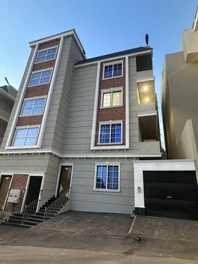 3 Bedroom Flat for Sale in Ar Rawdah, Abha - For sale: an upper apartment near Abha Airport in Al-Rawabi neighborhood.