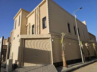 دور 3 غرف نوم للبيع في شرق الرياض، الرياض - دور ارضي زاوية تمليك بحي المونسية الغربية