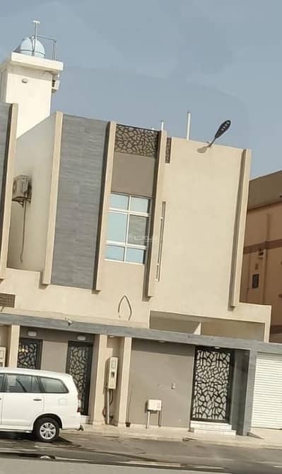 8 Bedroom Villa for Sale in North Jeddah, Jeddah - A luxurious duplex villa, a detached residence in Al-Salhiya neighborhood with a very distinctive location