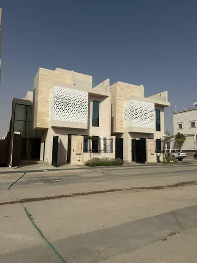 4 Bedroom Villa for Sale in West Riyadh, Riyadh - For sale: 200m Corner villa in a prime location in Al-Mhediya neighborhood, close to all services - 20th Street East and 20th Street South