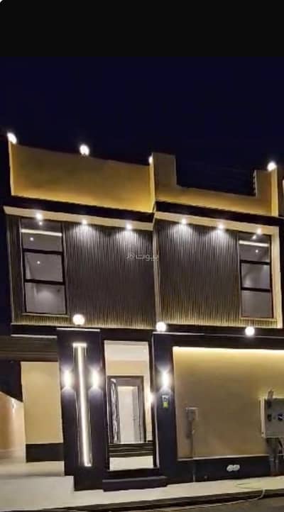 10 Bedroom Villa for Sale in North Jeddah, Jeddah - A villa with an annual income of 78 thousand