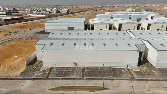 Warehouse for Rent in East Riyadh, Riyadh - Warehouse in East Riyadh，Al Nadhim 200000 SAR - 87853436