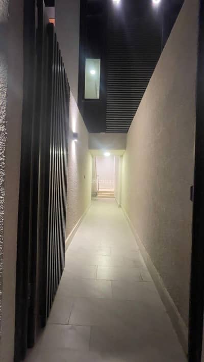 6 Bedroom Villa for Sale in East Riyadh, Riyadh - Six-bedroom villa for sale in La Moncia