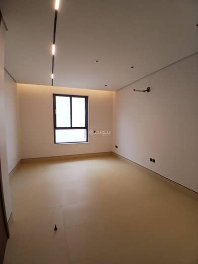 3 Bedroom Floor for Sale in East Riyadh, Riyadh - 3 bedrooms, separate residential unit for sale in Al Ramlas