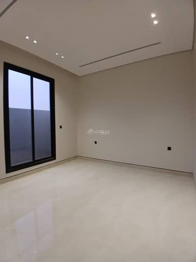3 Bedroom Floor for Sale in East Riyadh, Riyadh - 3 bedrooms duplex for sale in al-Janadriya
