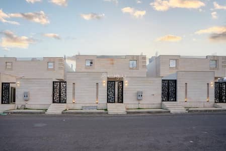 5 Bedroom Floor for Sale in Al Salam, Madina - A house with 5 bedrooms for sale in Al Salam, Medina