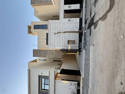 3 Bedroom Villa for Sale in East Riyadh, Riyadh - For sale, a villa with internal stairs in the Al-Rimal neighborhood, located east of Riyadh in a prime location. 3 Bedroom Villa for Sale in East Riyadh, Riyadh - For sale, a villa with internal stairs in the Al-Rimal neighborhood, located east of Riyadh in a prime location.