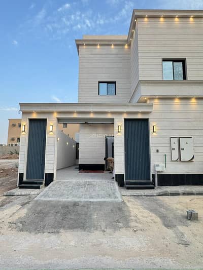 5 Bedroom Floor for Sale in East Riyadh, Riyadh - For sale, a ground floor in Al-Qadisiyyah neighborhood, East Riyadh. A prime location close to all services and main roads.