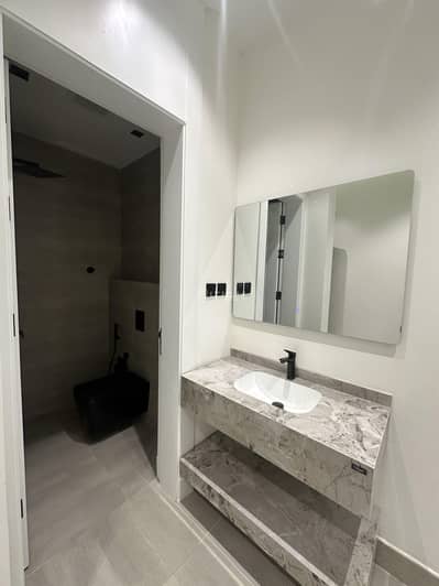 3 Bedroom Apartment for Sale in East Riyadh, Riyadh - Apartment in East Riyadh，Al Yarmuk 3 bedrooms 1050000 SAR - 87932728