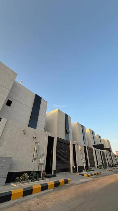 5 Bedroom Villa for Sale in Al Gharra, Madina - Five-bedroom villa for sale in Al-Ghraa, Medina