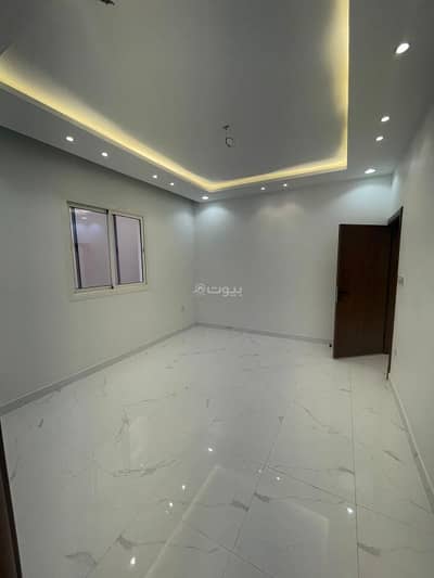 6 Bedroom Floor for Sale in Al Khadraa, Madina - Apartment consisting of 6 bedrooms for sale in Al-Khodra, Medina