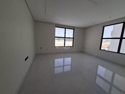 4 Bedroom Floor for Sale in East Riyadh, Riyadh - Upper first-floor residential villa with 4 bedrooms for sale in Al-Janadriya 4 Bedroom Floor for Sale in East Riyadh, Riyadh - Upper first-floor residential villa with 4 bedrooms for sale in Al-Janadriya