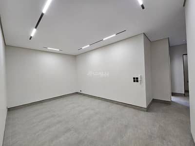 3 Bedroom Floor for Sale in East Riyadh, Riyadh - 3 bedrooms in a residential floor for sale in Al Remal 3 Bedroom Floor for Sale in East Riyadh, Riyadh - 3 bedrooms in a residential floor for sale in Al Remal