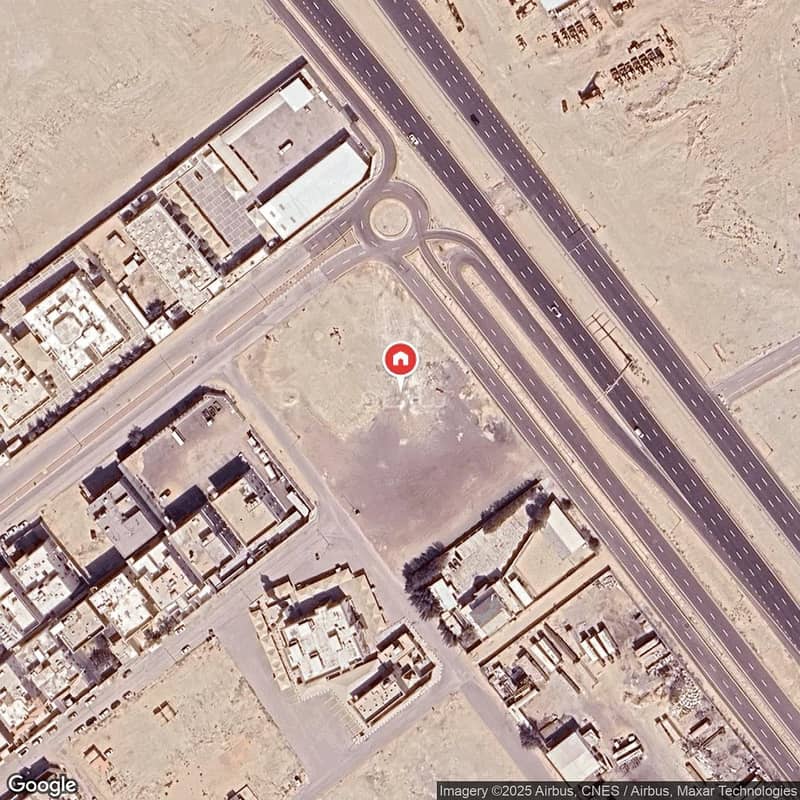 Commercial land for rent in Al-Nada, Dammam Commercial land for rent in Al-Nada, Dammam