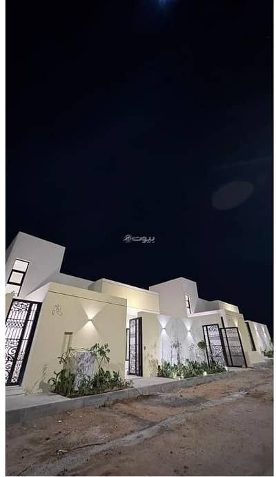 5 Bedroom Floor for Sale in Al Jassah, Madina - 5 bedrooms on a floor for sale in Al-Jasa, Medina