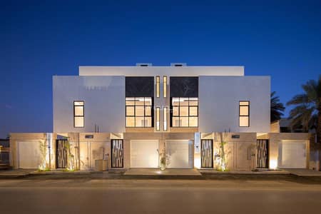 4 Bedroom Floor for Sale in North Riyadh, Riyadh - Floor in North Riyadh，Al Mursalat 4 bedrooms 2600000 SAR - 87956429