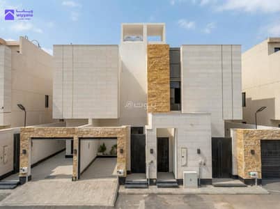 3 Bedroom Floor for Sale in East Riyadh, Riyadh - Luxurious upper floor with a private roof for sale in Al-Monsiya district – a distinctive family design