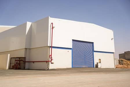 Warehouse for Sale in East Riyadh, Riyadh - S1 Warehouse for Sale or rent in Al-Nuzha – Strategic Location with Refrigeration Option
