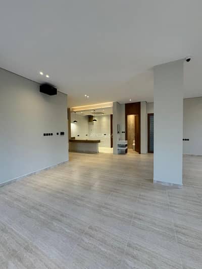 3 Bedroom Floor for Sale in North Riyadh, Riyadh - Apartment for sale on Al-Madara Street, Al-Murooj District, Riyadh City, Riyadh Region