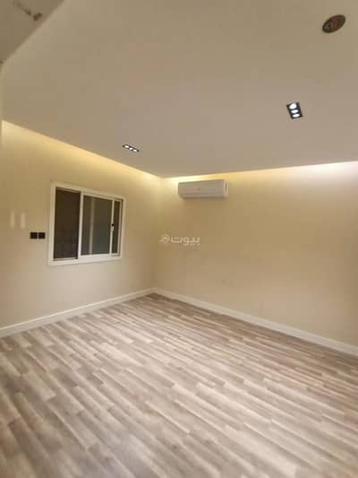2 Bedroom Flat for Rent in East Riyadh, Riyadh - A one-bedroom apartment with a living room for rent in Al Rawdah, Riyadh