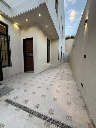 5 Bedroom Floor for Sale in East Riyadh, Riyadh - Floor for sale in Al Nadwa District, East Riyadh