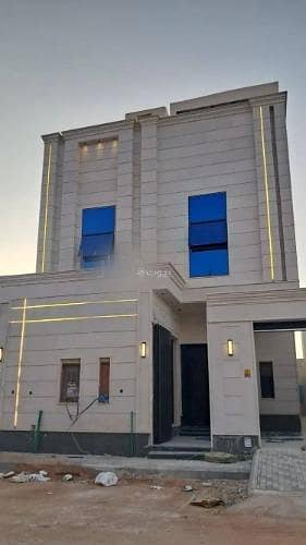 5 Bedroom Floor for Sale in East Riyadh, Riyadh - Floor For Sale in Al Janadriyah, Riyadh 5 Bedroom Floor for Sale in East Riyadh, Riyadh - Floor For Sale in Al Janadriyah, Riyadh