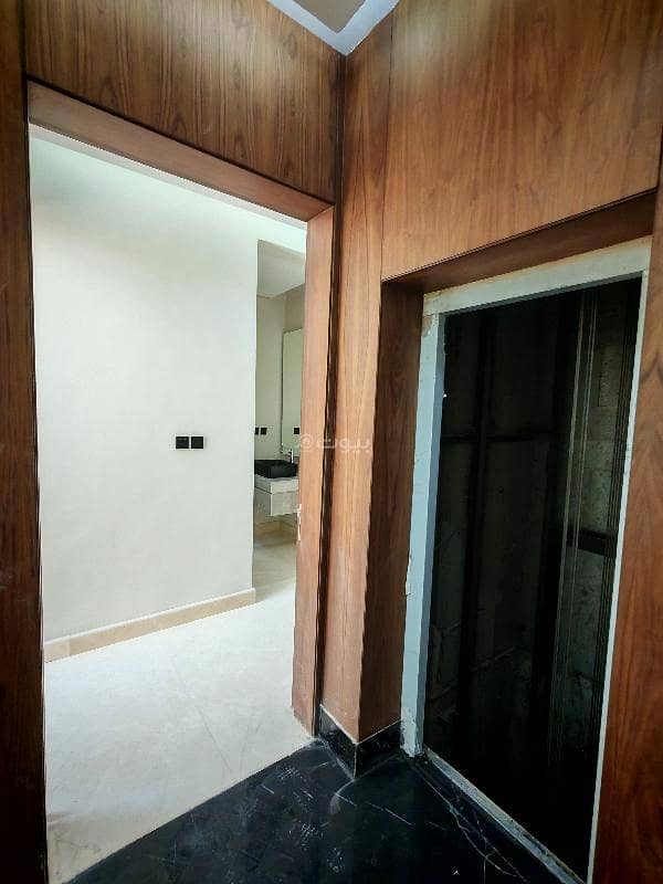 Apartment with a rooftop, Al-Rimal neighborhood, NALAL? excellent location near all services and main roads Apartment with a rooftop, Al-Rimal neighborhood, NALAL? excellent location near all services and main roads