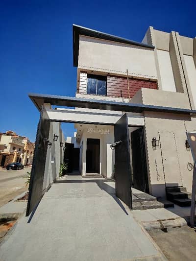 3 Bedroom Floor for Sale in East Riyadh, Riyadh - Ground floor, Al-Munsiyeh district, East Riyadh, an excellent location close to all services and main roads