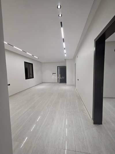 5 Bedroom Floor for Sale in East Riyadh, Riyadh - A unique housing opportunity in the (Elite) neighborhood