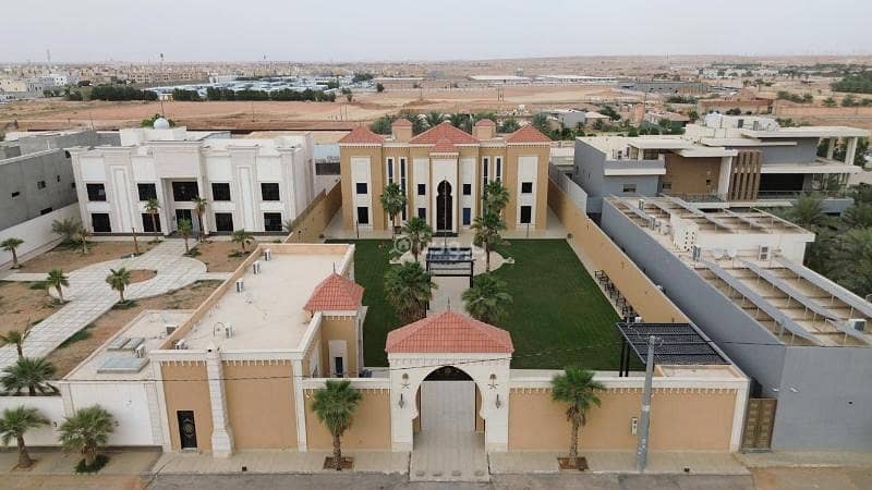 A luxurious palace in Al-Rimal neighborhood, 2501 meters A luxurious palace in Al-Rimal neighborhood, 2501 meters