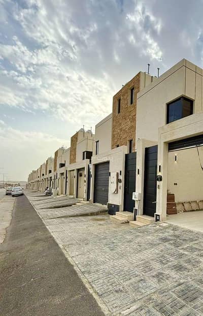 دور 4 غرف نوم للبيع في جنوب الرياض، الرياض - دور للبيع في الطيبة، الرياض