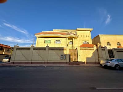 فیلا 5 غرف نوم للبيع في شرق الرياض، الرياض - Villa for sale in Seville with an area of 614 m²