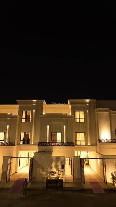 6 Bedroom Villa for Sale in Mudhainib, Madina - Villa consisting of 6 bedrooms for sale in Madinah, Medina City