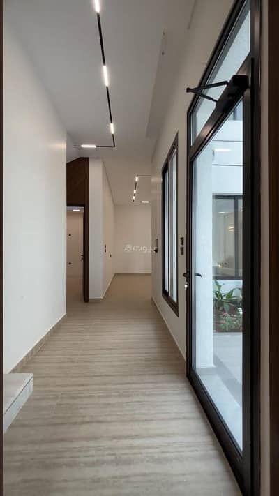 6 Bedroom Villa for Sale in Mudhainib, Madina - Six-bedroom villa for sale in Madinib, the city