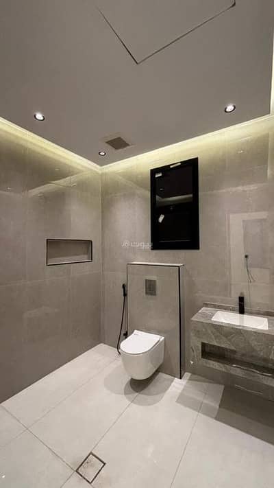 5 Bedroom Apartment for Sale in Al Difa, Madina - Apartment consisting of 5 bedrooms for sale in Al-Defa, Medina City