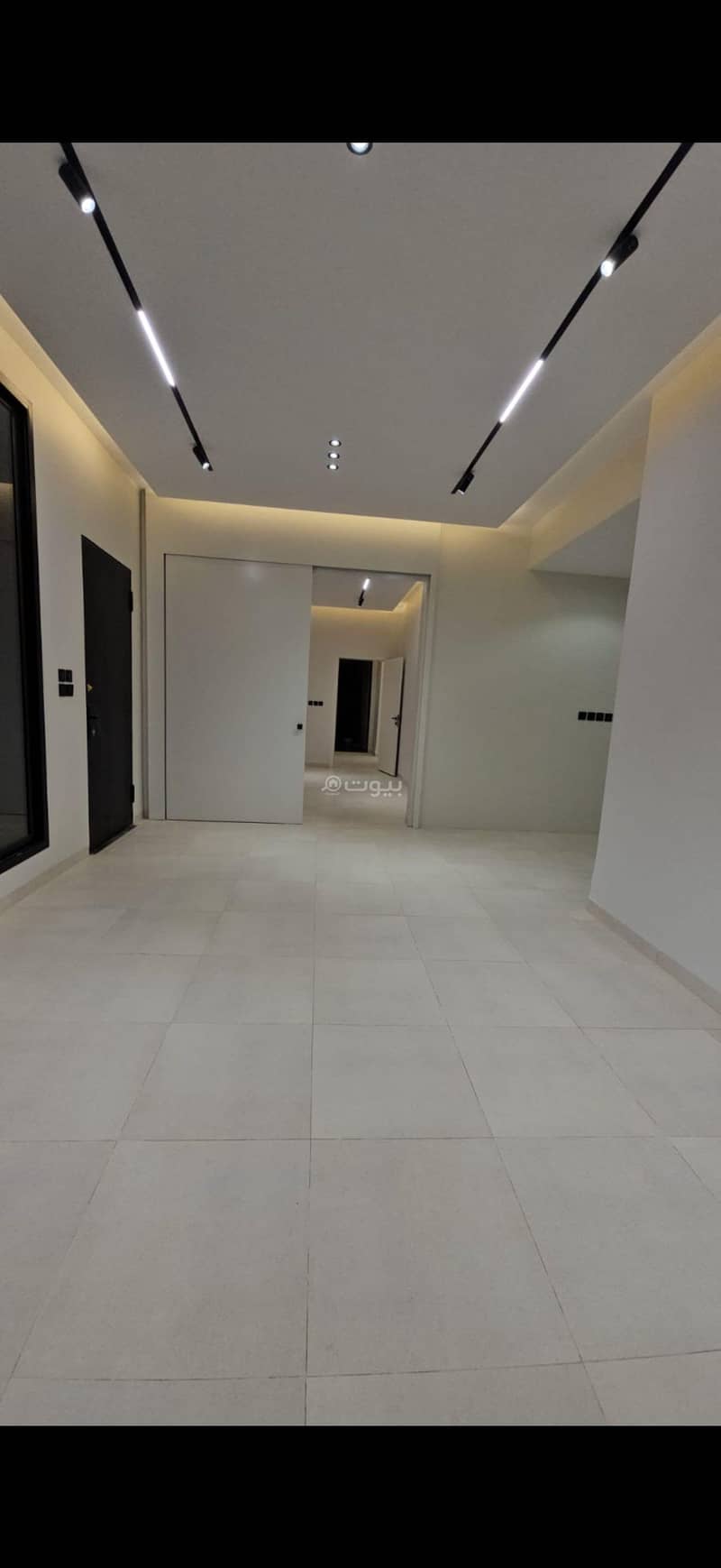 Floor in East Riyadh,Al Janadriyah 4 bedrooms 700000 SAR - 87942479 Floor in East Riyadh,Al Janadriyah 4 bedrooms 700000 SAR - 87942479