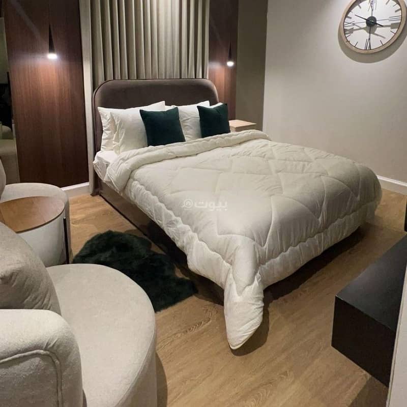 Quiet studio with a comfortable hotel bed Quiet studio with a comfortable hotel bed