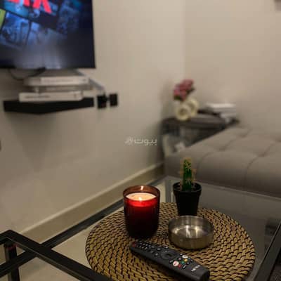 1 Bedroom Apartment for Rent in Riyadh - A apartment in a bedroom and a self -entry room
