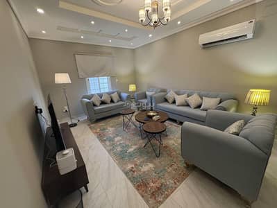 2 Bedroom Apartment for Rent in Jeddah - Lounge and two bedrooms