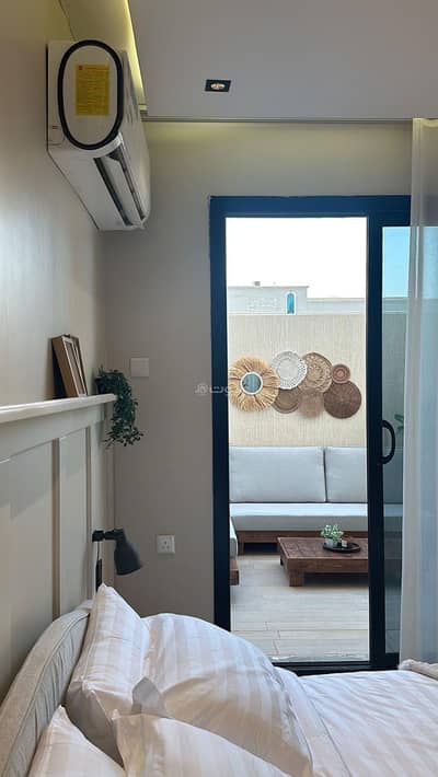 1 Bedroom Room for Rent in Riyadh - Hotel studio with outdoor seating