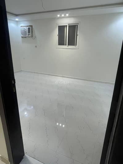 عمارة سكنية  للايجار في غرب الرياض، الرياض - عمارة مكونة من 42 غرفة للإيجار في ظهرة لبن، الرياض