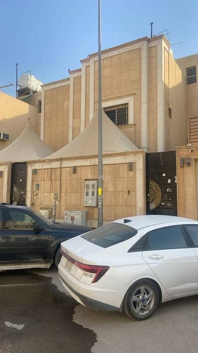 فیلا 10+ غرف نوم للبيع في جنوب الرياض، الرياض - فيلا للبيع دور وثلاث شقق