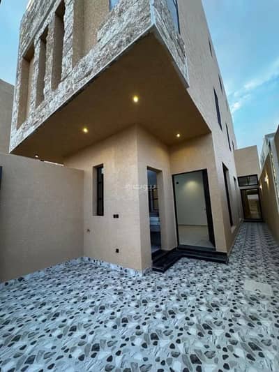 4 Bedroom Floor for Sale in West Riyadh, Riyadh - House for sale on Omar bin Ali Al-Jadi Street, Tuwaiq neighborhood, Riyadh city, Riyadh region 4 Bedroom Floor for Sale in West Riyadh, Riyadh - House for sale on Omar bin Ali Al-Jadi Street, Tuwaiq neighborhood, Riyadh city, Riyadh region